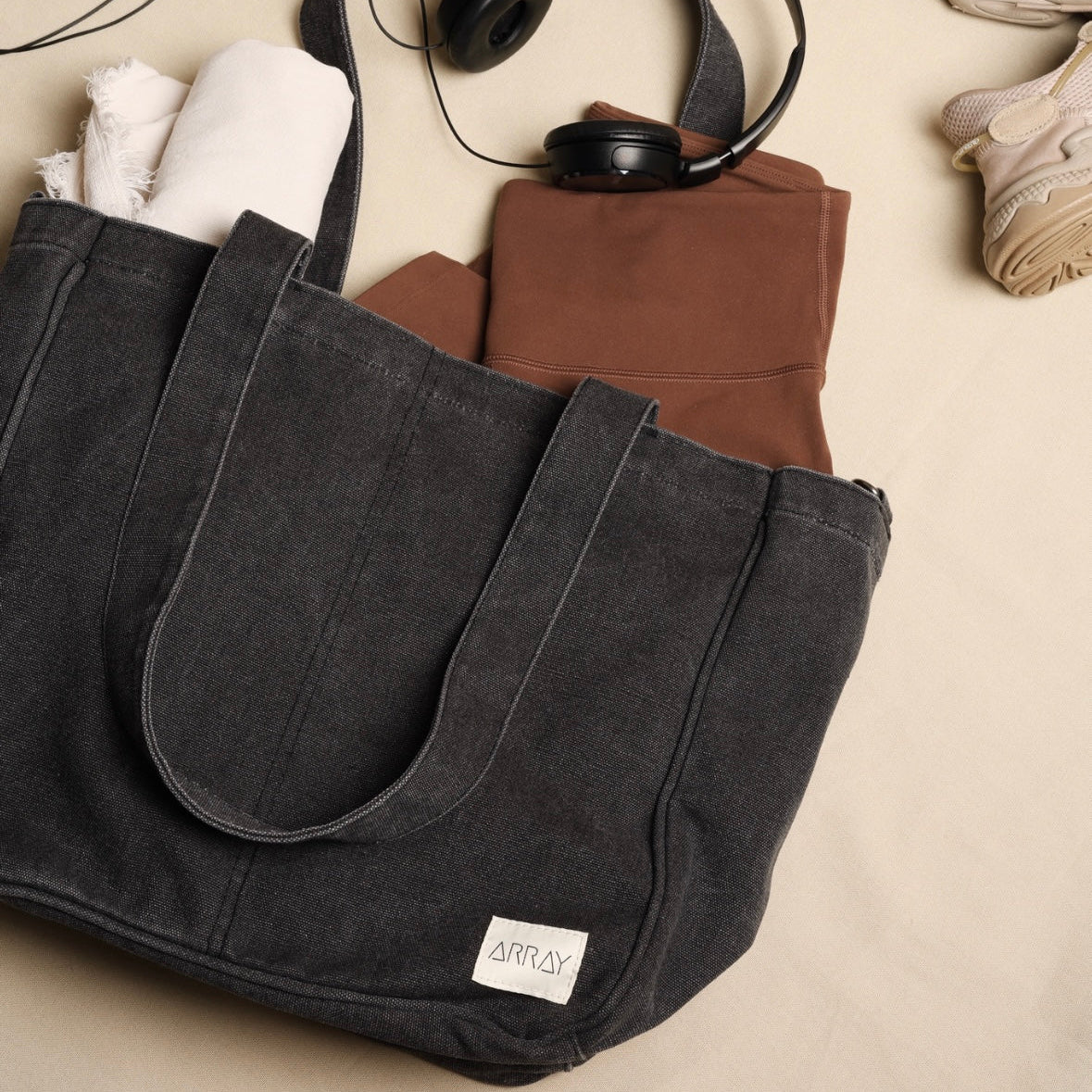 Everyday Pocket Tote Washed Black