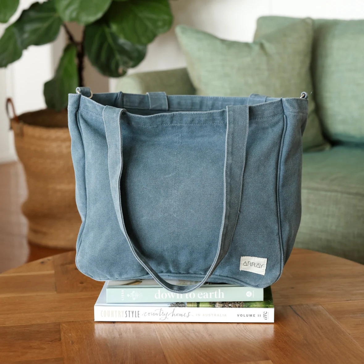 Everyday Pocket Tote Washed Blue