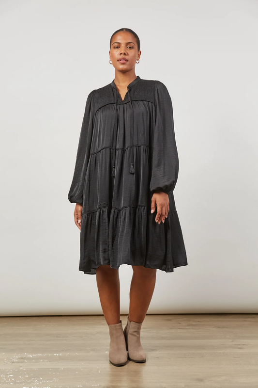 Romance Dress Onyx [sz:extra Small/ Small]