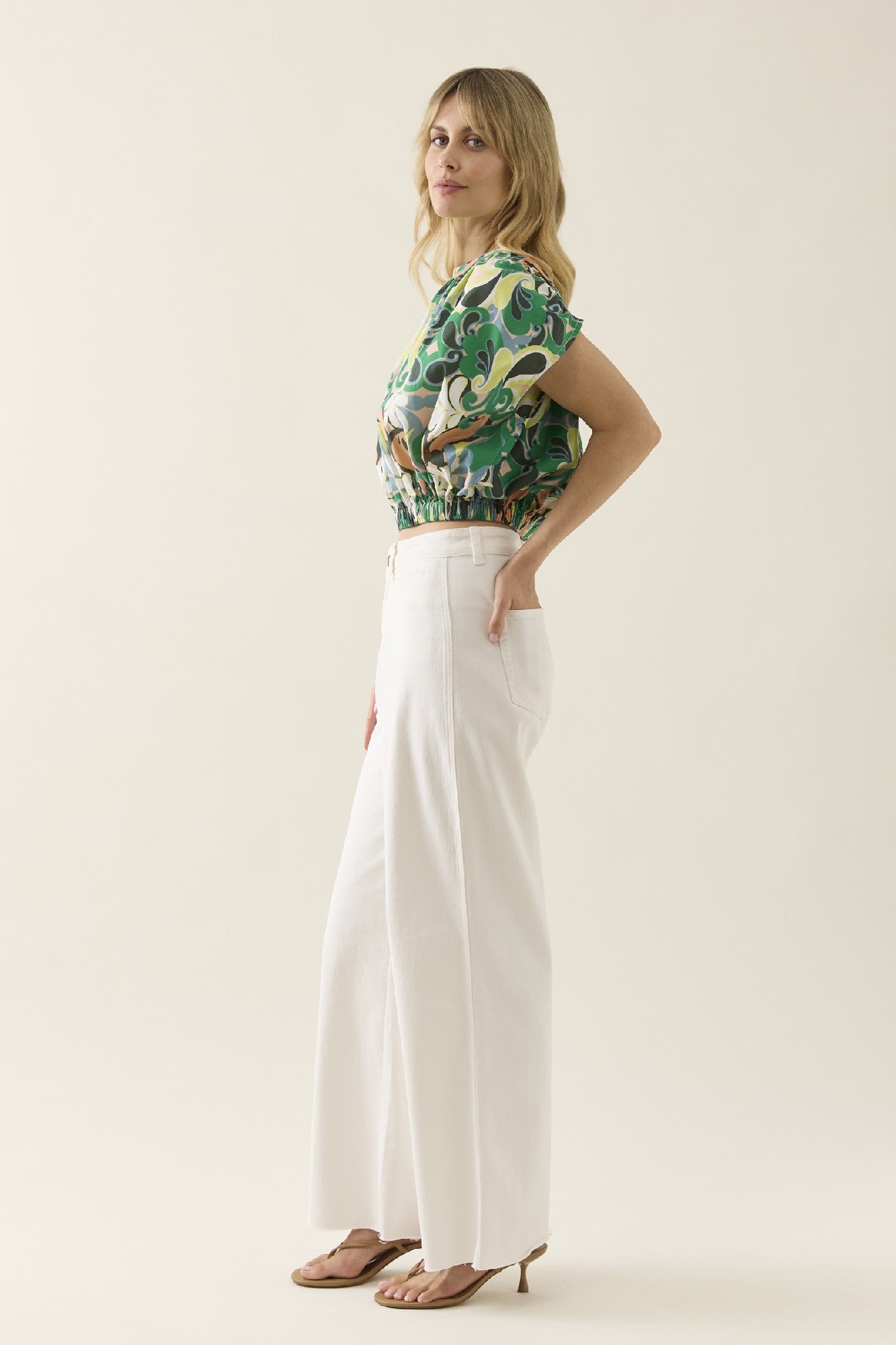 Aurora Reversible Crop Top Paisley [sz:extra Small]