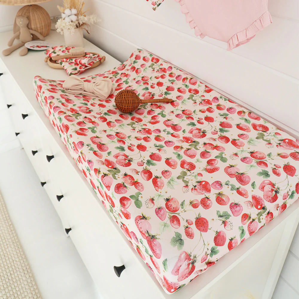 Fitted Bassinet Sheet Strawberry