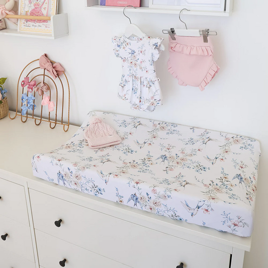 Sweet Swallows Organic Bassinet Sheet / Change Pad Cover