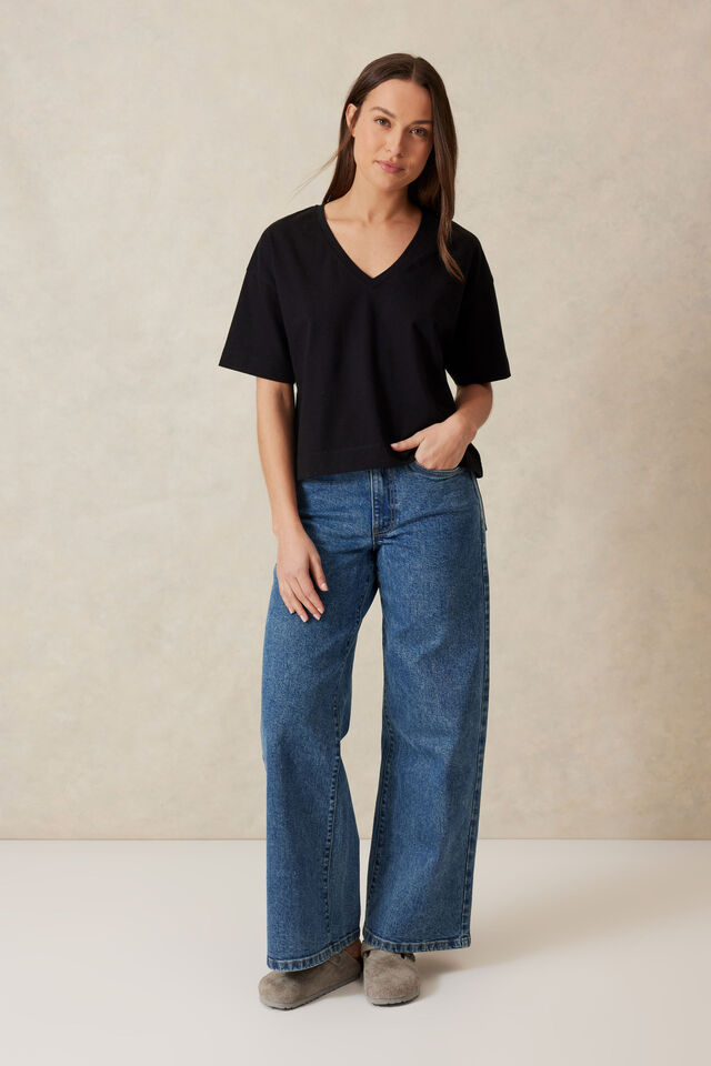 Boxy V Neck Tee Black [sz:small]
