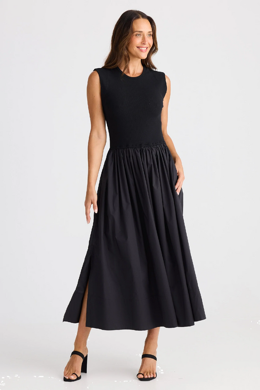 Daphne Dress Black [sz:small]