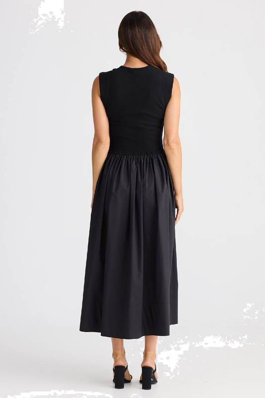Daphne Dress Black [sz:small]